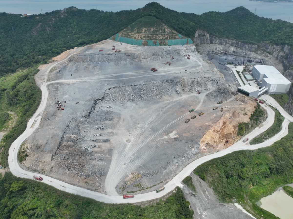 Taizhou Haiyan Village Building Stone Mine